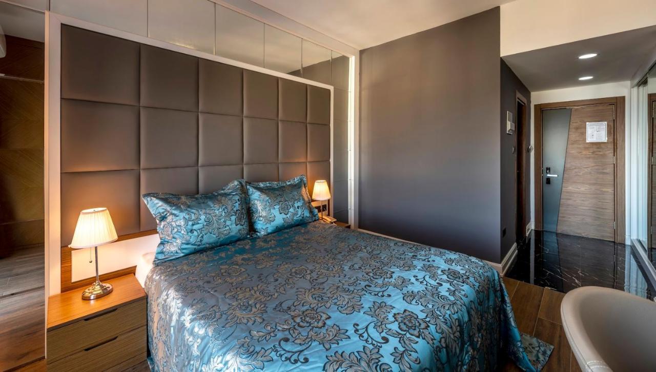 Novel Centre Point Hotel Famagusta  Bagian luar foto